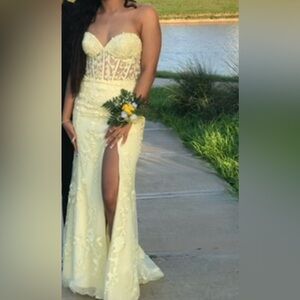 Sherri Hill yellow Prom Dress. Worn for a few hours.